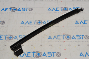 Front left door glass guide Nissan Versa 12-19 usa front
