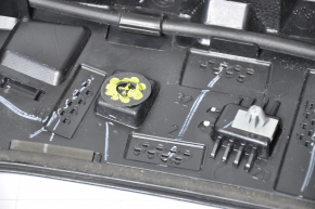 Jeep Compass 17-25 tailgate spoiler broken guide