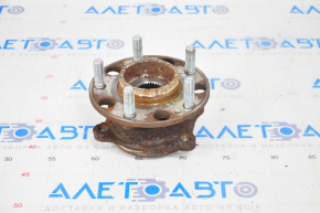 Front left hub Kia Sorento 16-20 rusty