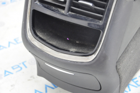 Central console armrest and cup holders Cadillac CTS 14 - leather black, scratches, paint peeling