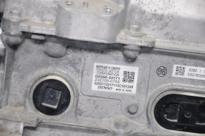 Toyota Avalon 13-18 inverter no port cover, dented tray, missing chip fragment