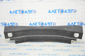 Cadillac CTS 14-19 trunk opening trim is worn, scratches