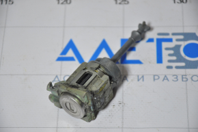 Front left lock cylinder for Toyota Highlander 2013