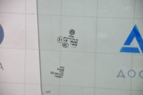 Front right door glass for a VW Beetle 12-19