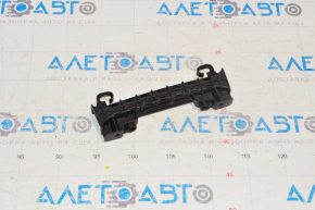 Rear left door glass guide Chrysler 300 11-23