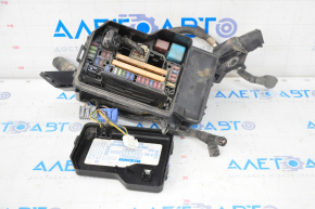 Underhood fuse box Toyota Highlander 08-13 hybrid, housing is broken, fasteners are broken