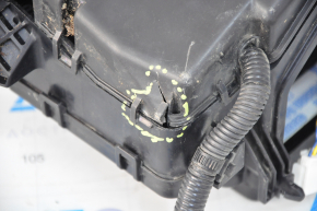 Underhood fuse box Toyota Highlander 08-13 hybrid, housing is broken, fasteners are broken