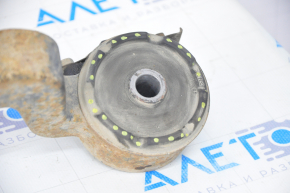 Rear differential bracket for Toyota Highlander 08-13 hybrid, cracked silent blocks