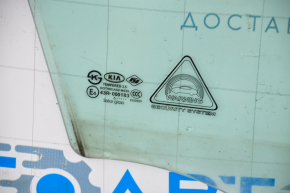 Front right door glass Kia Forte 4d 14-16