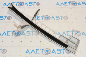 Lincoln MKC 15-19 Front Right Door Window Guide