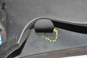 Windscreen wiper grille plastic Kia Sorento 16-20 broken