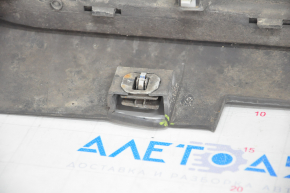 Left threshold Ford Escape MK3 13-16 pre-restoration, structure, scratches, cracked mount