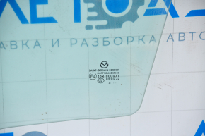 Front left door glass Mazda 3 14-18 BM
