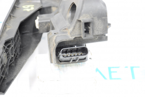 Gas pedal VW Passat b7 12-15 USA broken fasteners