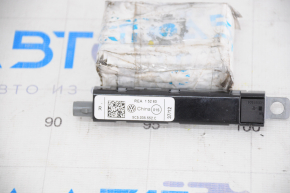Amplifier Antenna VW Beetle 12-19