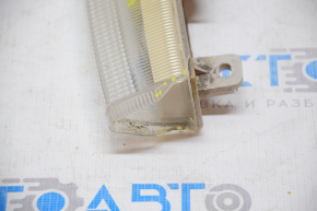Nissan Leaf 11-17 brake light broken at corners
