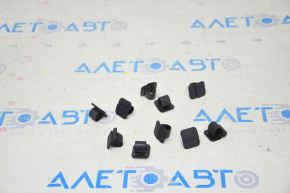 VW Tiguan 18-24 hood insulation clips incomplete