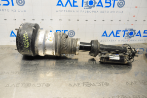 Front right air strut Mercedes W221 leaking