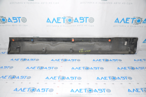Door trim lower front left Toyota Highlander 08-10 scratches