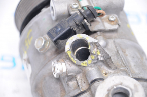 Air conditioning compressor VW Jetta 11-18 USA 1.4T missing housing fragment