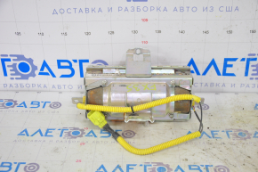 Passenger airbag in the dashboard of the Infiniti FX35 FX45 03-07