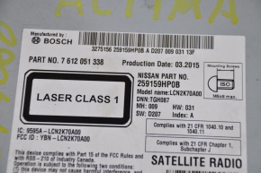 Monitor, display, navigation Nissan Altima 13-18 scratches