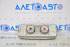 Passenger airbag in the dashboard of a Nissan Murano z51 09-14