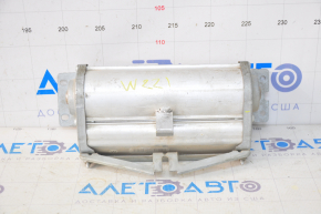 Mercedes W221 passenger airbag in the dashboard