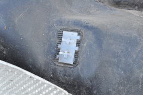 Fuel tank Chevrolet Cruze 11-16 broken fasteners