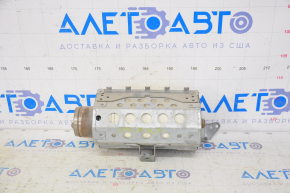 Passenger airbag in the dashboard of a Toyota Solara 2.4 04-08