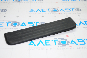 Door sill trim outer rear right Infiniti G25 G35 G37 4d 06-09 scratches