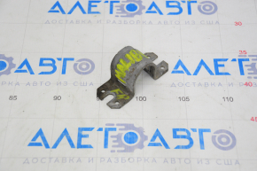 Front stabilizer bar mounting bracket right Chevrolet Malibu 13-15