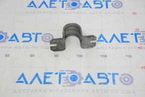 Front stabilizer bar mounting bracket right Chevrolet Malibu 13-15