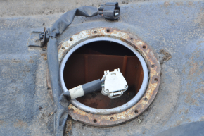 Toyota Highlander 08-13 hybrid fuel tank rusty