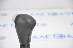 Gear knob Honda HR-V 16-22 leather, scratch, leather peeled off