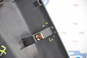 Arch trim right Ford Escape MK3 13-19 black, scratches, cracked mount