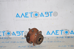 Subaru Outback 15-19 rear right hub rusty