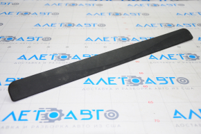 Nissan Leaf 11-12 black outer front right door sill plate