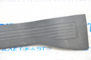 Door sill trim rear right Ford Explorer 11-15 black, scratches, broken fastener