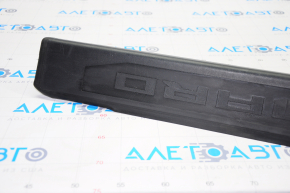 Door sill trim front right Chevrolet Camaro 16-23 convertible exterior, black, scratches