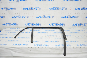 Upper rear right door molding Volvo XC90 16-19 complete with seal