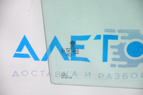 Glass door rear right VW Passat b7 12-15 USA scratches