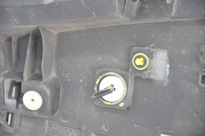 Volvo XC90 16-22 trunk door spoiler broken guide