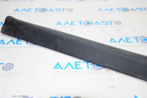 Door sill trim front left Nissan Leaf 13-17 black, scratches