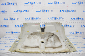 Volvo XC90 16-22 trunk trough trim needs cleaning, foam rubber is torn