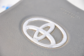 Toyota Camry v40 steering wheel cover gray, scratches on the emblem