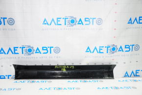 Door sill trim front left Nissan Altima 19-24 black, scratches