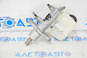 Brake master cylinder with reservoir Volvo XC90 16-22 T5, T6 with cover