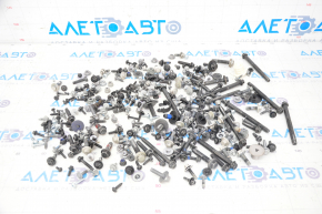 Volvo XC90 16-22 interior hardware incomplete