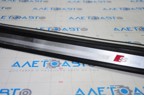 Door sill outer front left Audi Q5 8R 09-17 S line black with chrome, bent chrome, broken fastener, scratches